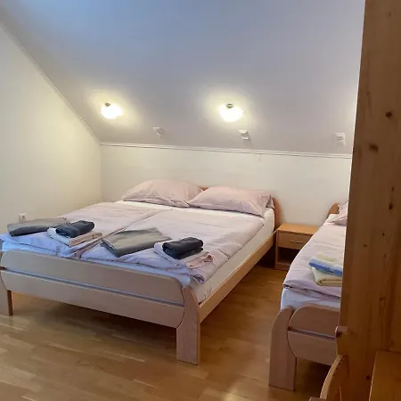 Turisticna Kmetija Strevc *